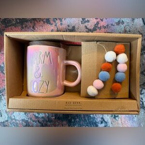 Rae Dunn Pink Mug with Pom Pom Garland Giftset-New in Box -*Hole in back of box
